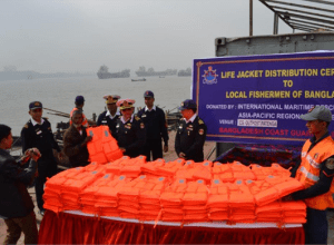 IMRF Organises Donation of Lifejackets to Bangladesh Fishermen
